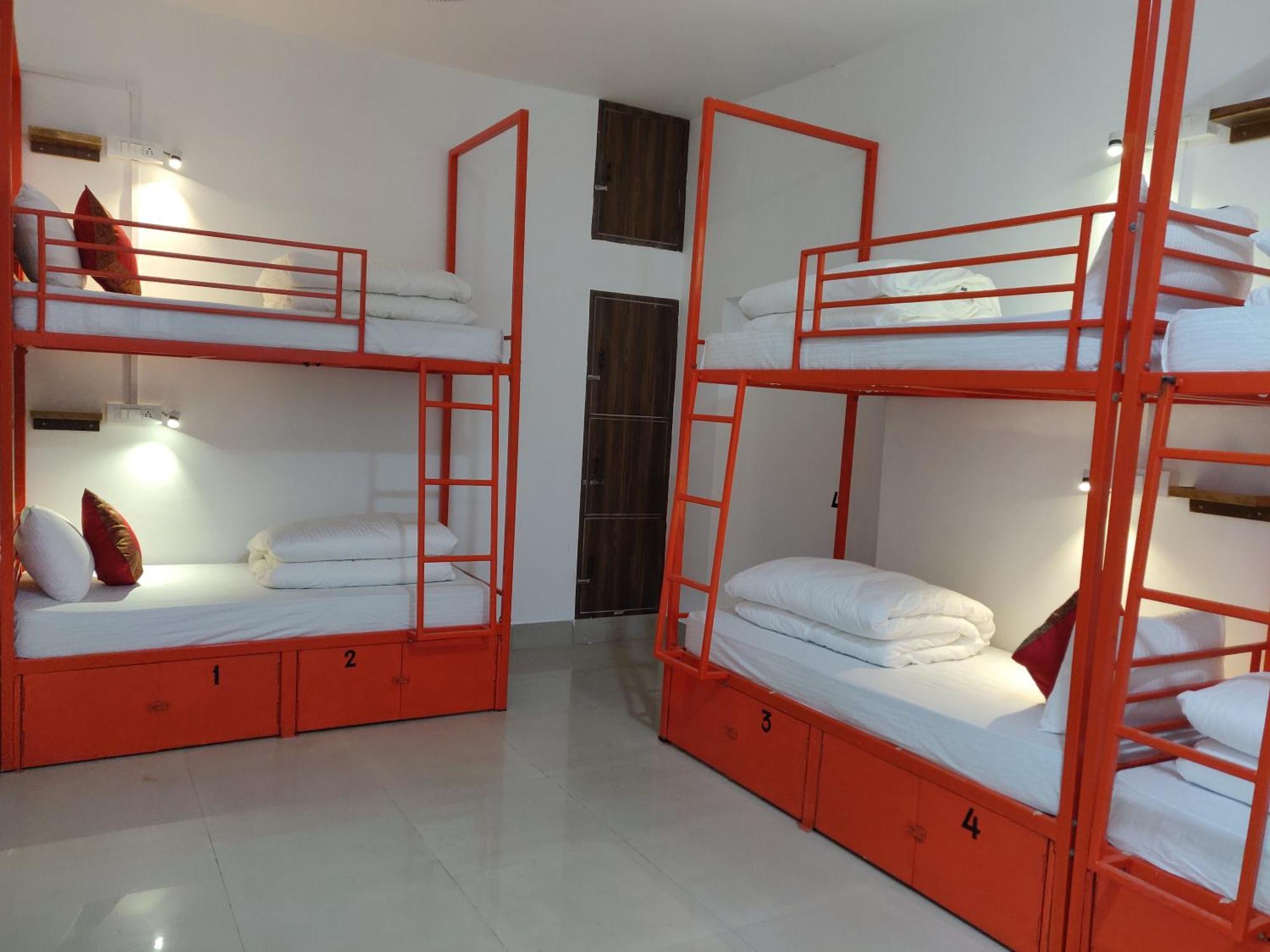 Live Free Hostel Varanasi Exterior foto